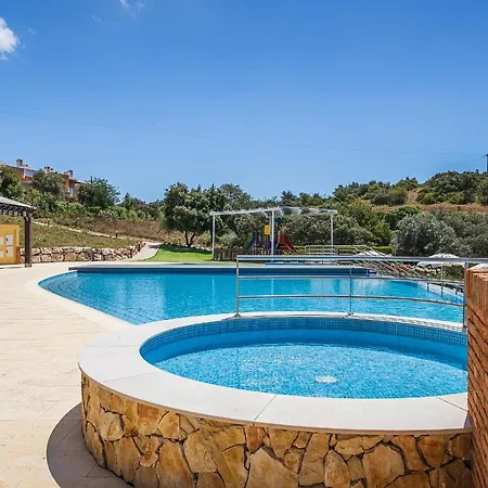 Vale Da Ribeira Residences Feriested 4*