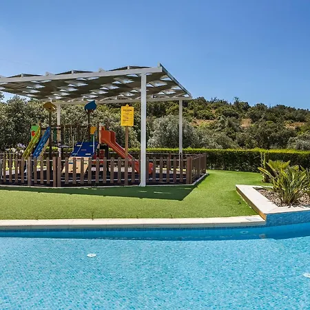 Vale Da Ribeira Residences Feriested Saragocal