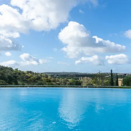 Vale Da Ribeira Residences Feriested 4*