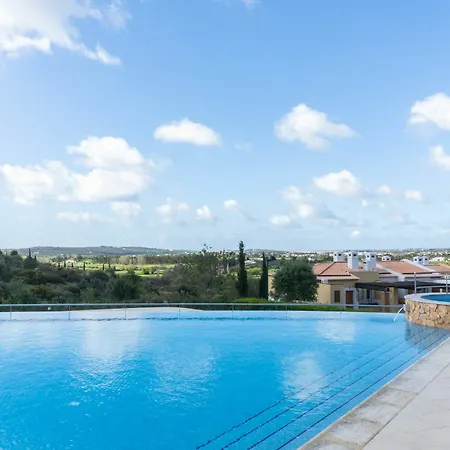 Vale Da Ribeira Residences Feriested 4*