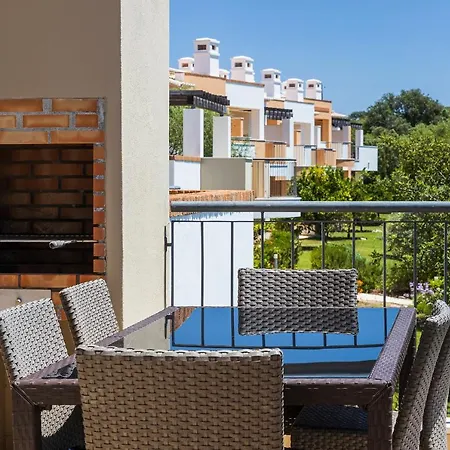 Vale Da Ribeira Residences منتجع